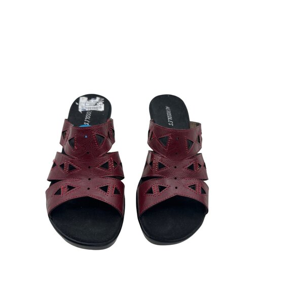 AEROSOLES Shoes - Aerosoles Size 10 Chic Leather Slip-On Casual Stylist Wedge Sandals Red